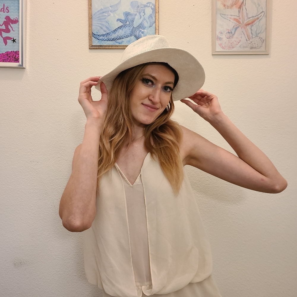 CHARLY Beautiful Blouse - Picture 6 of 9